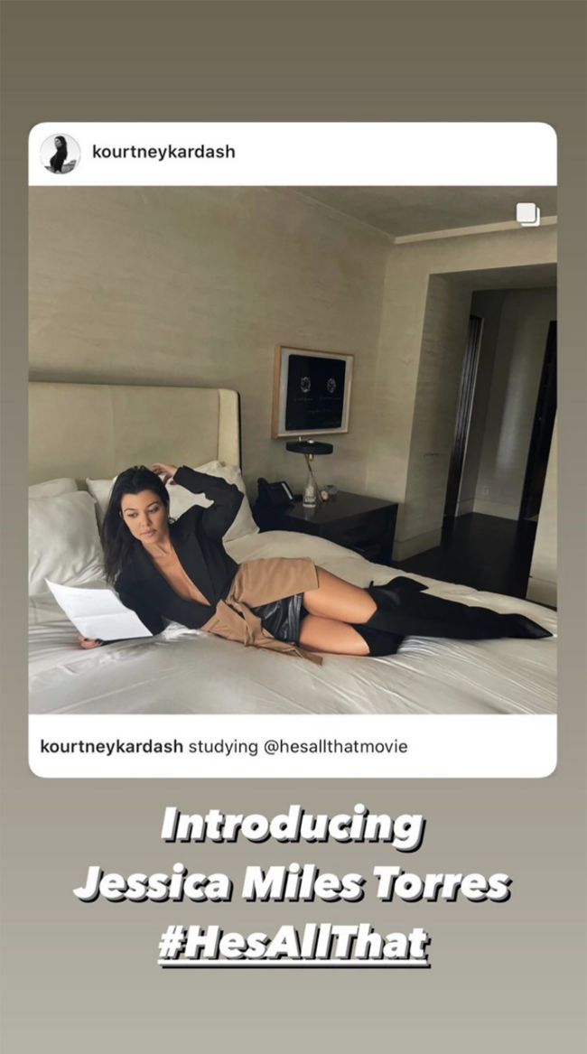 Kourtney Kardashian confirme qu'elle joue dans He's All That avec Addison Rae
