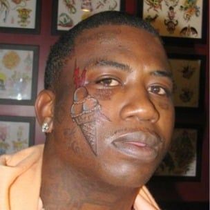 Gucci Mane, наречен в тънък грешен смъртен костюм на Dunkin