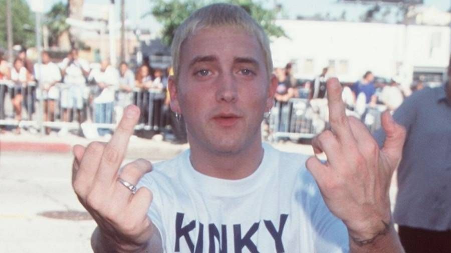 Eminemi 911. aasta laulusõnad peegeldasid kriipsude katset teda välja pressida