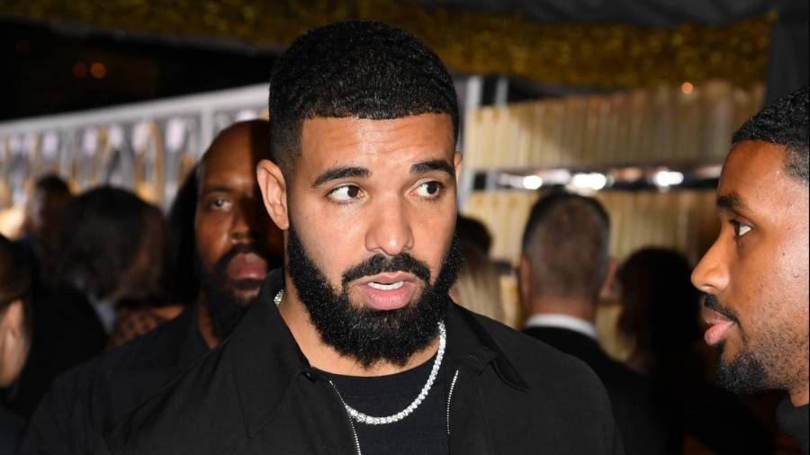 Drake navodno prestaje pratiti T.I. Za potvrdu svog Homiea koji se jednom popišao na njega