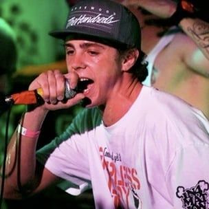 Boston Rapçi Sam Adams Kendi Müziğini Satın Almakla Suçlandı