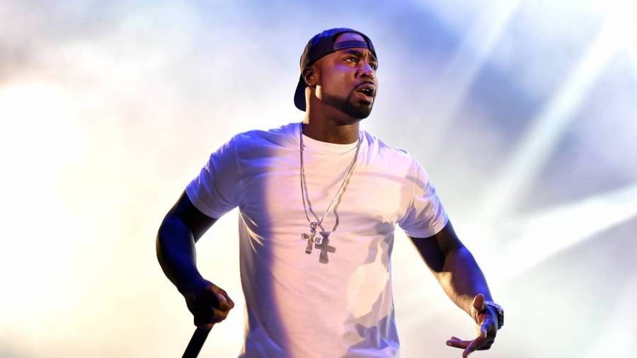 Young Buck stingur upp á 50 Cent G-Unit lokað á gráðugan hátt og leikurinn frá margra milljarða vítamínvatnssamningi