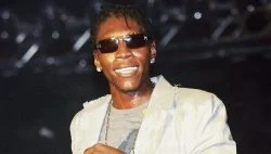   Vybz Kartel fejrer løsladelse fra fængslet efter 13 år bag tremmer