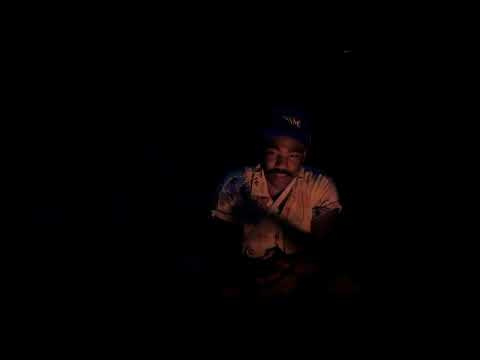 Vidéo Youtube - Donald Glover présente la bande-annonce d'un nouveau film effrayant'Bando Stone & The New World