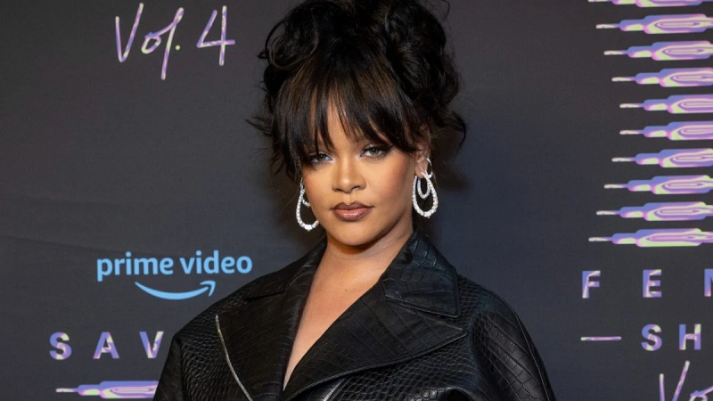 Rihanna bringt Savage X Fenty-Kollektion zum Thema Fußball vor Super-Bowl-Auftritt heraus