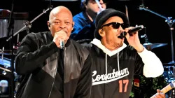   Ο Anderson .Paak αναδεικνύει τη Dr. Dre & Sheila E. στο Star-Studded L.A. Fireaid Concert