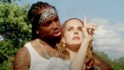   Quavo ja Lana Del Rey mängivad romantilises stiilis kantripaari'Tough' Video