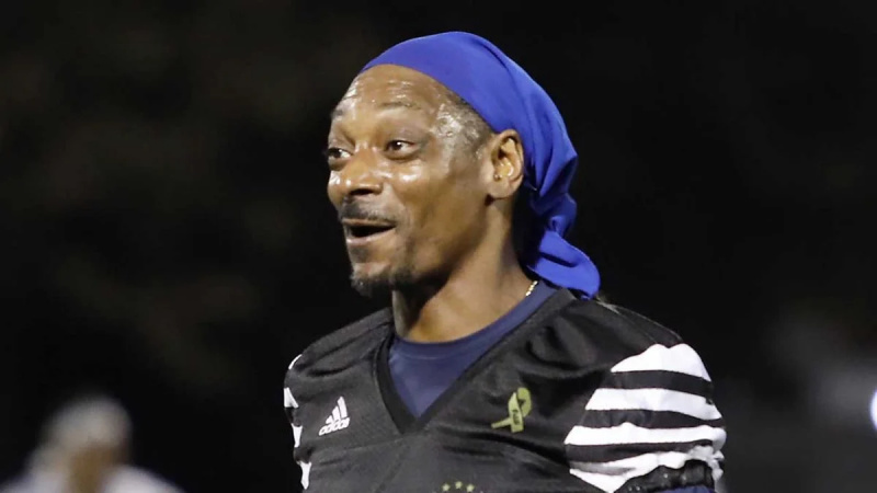 Snoop Dogg zum NFL Pro Bowl Captain 2023 ernannt und verspricht, dass sein Team auf diesem Podium landen wird