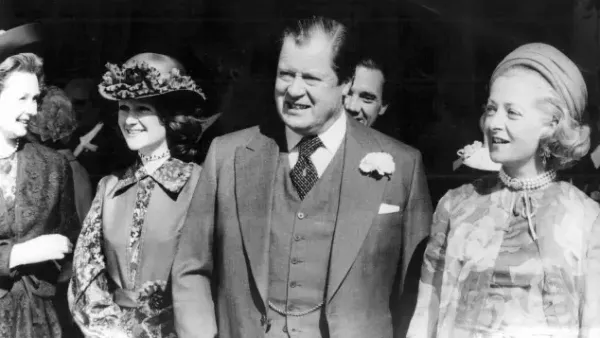 Edward Spencer und Frances Shand Kydd (r.)