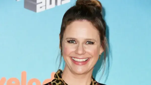 Andrea Barber 