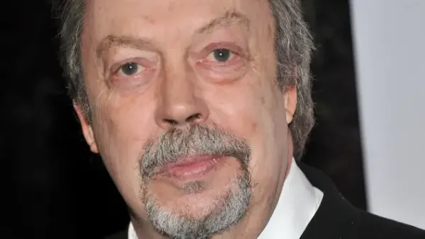 Tim Curry
