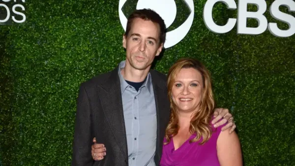 Sean Murray und Carrie James