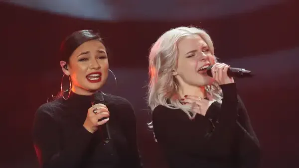 Laura Kästel und Carlotta Truman von den S!sters